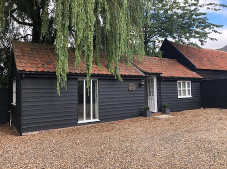 Holiday home The Six Bells Barn, Preston St Mary, Suffolk. Preston (Suffolk)